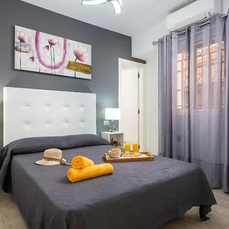 Playa De Fanabe Sleeps 6 With Pool Air Con And Wifi Villa