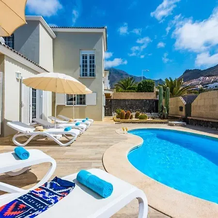 فيلة Playa De Fanabe Sleeps 6 With Pool Air Con And Wifi *