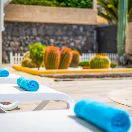 فيلة Playa De Fanabe Sleeps 6 With Pool Air Con And Wifi *