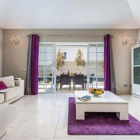 فيلة Playa De Fanabe Sleeps 6 With Pool Air Con And Wifi *