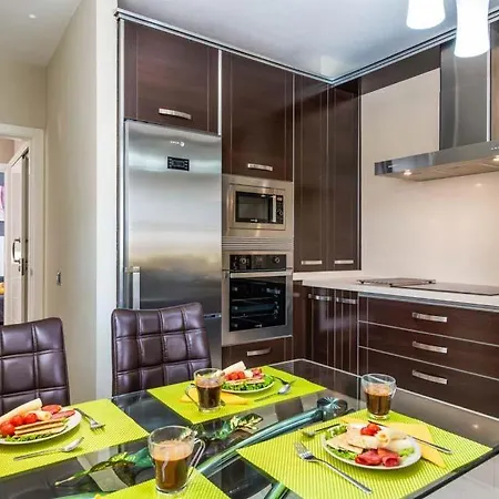 Playa De Fanabe Sleeps 6 With Pool Air Con And Wifi أذيخي