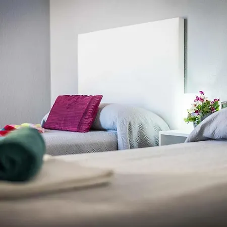 Playa De Fanabe Sleeps 6 With Pool Air Con And Wifi فيلة أذيخي